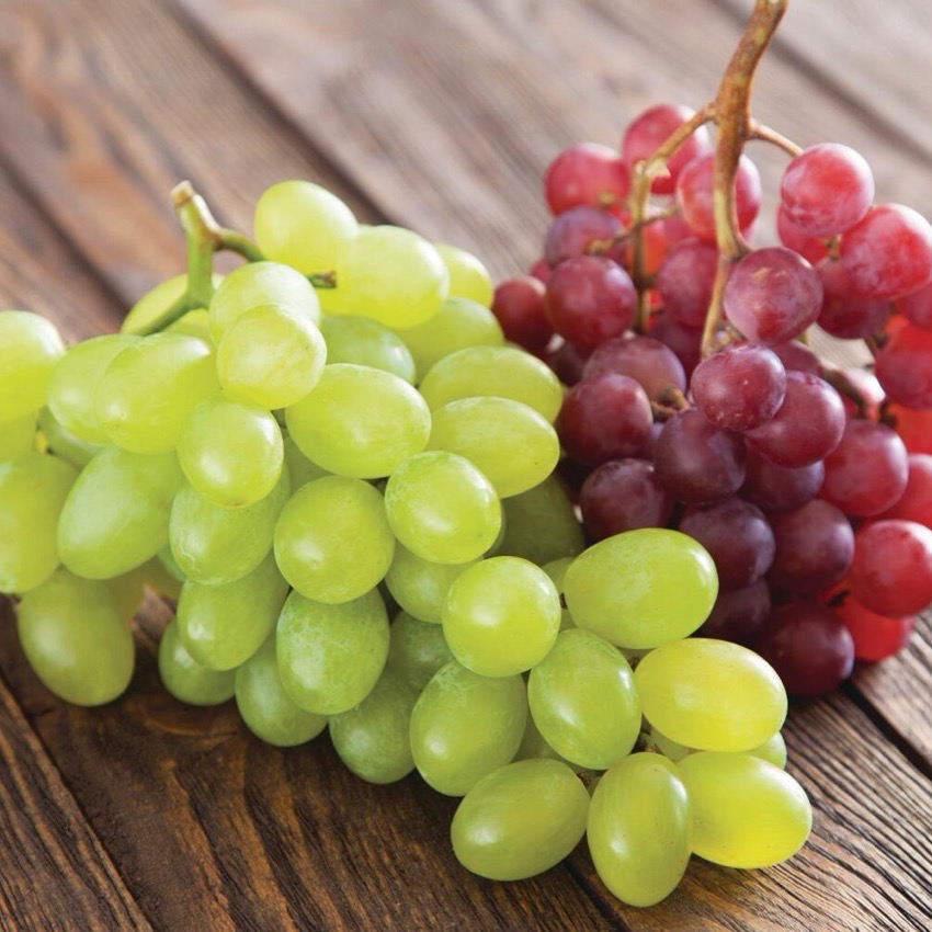 Fresh Red or Green Seedless Grapes